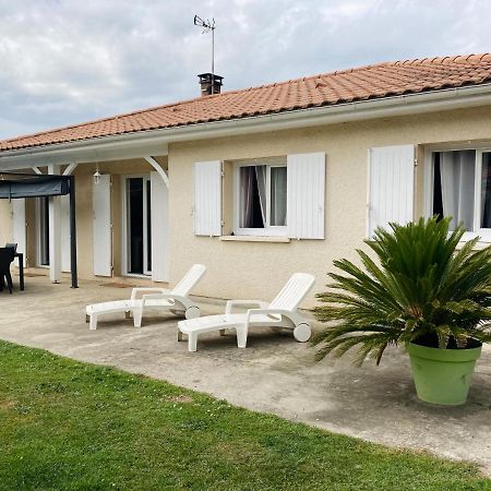 Maison Familiale Avec Jardin De 1500M2 Saint-Genes-de-Fronsac Εξωτερικό φωτογραφία
